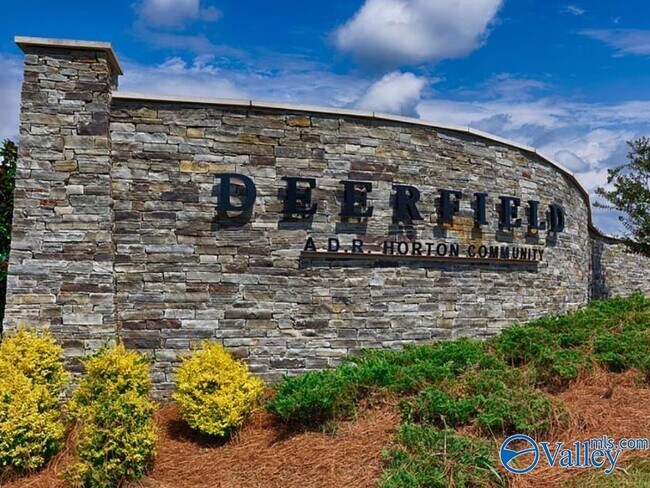 Building Photo - 336 Jackson Pt Cir