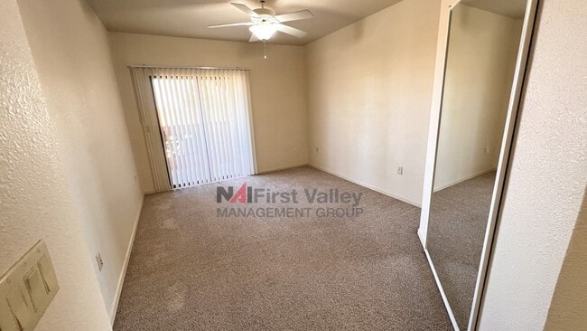 Building Photo - 2 Bedrooms, 2 Baths
