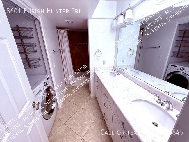 Building Photo - 8601 E Irish Hunter Trail