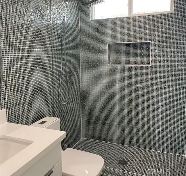 Building Photo - 1340 E Gem Cir