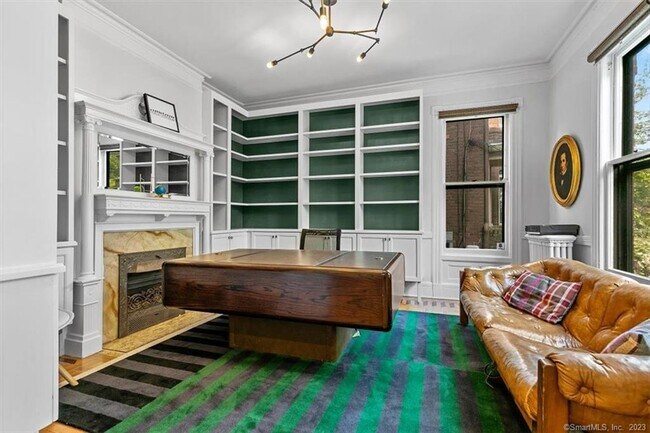 Building Photo - 20 Academy St