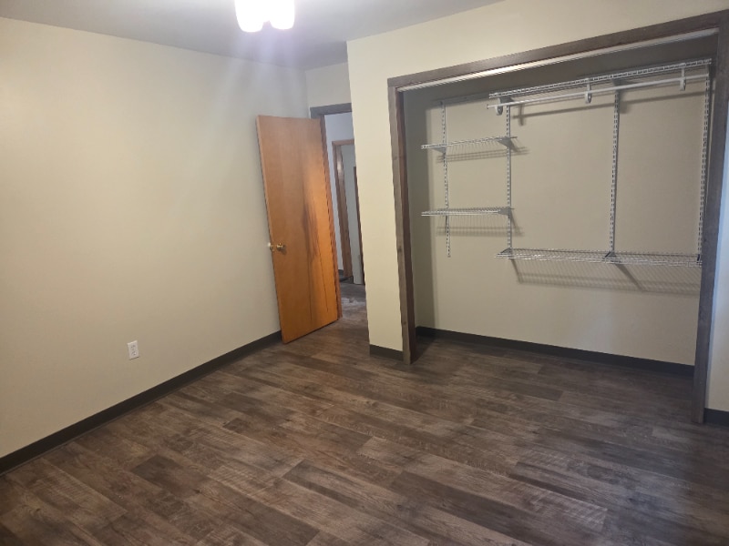 Building Photo - 5347 Birch Island Dr