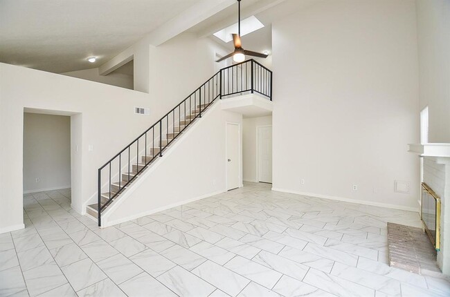 Building Photo - 11818 Spring Grove Dr