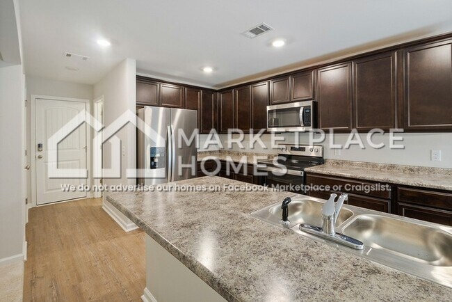 Building Photo - 98 Dunnoman Dr