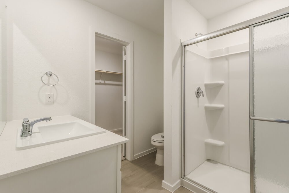 Building Photo - 605 Craven St