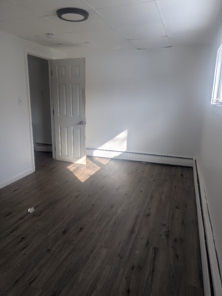 Building Photo - 510 Schultz Ct