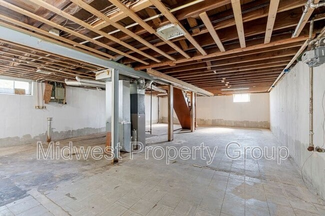 Building Photo - 662 Gleason Dr