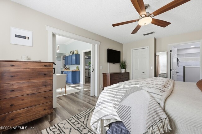 Building Photo - 2143 Lady Di Ln