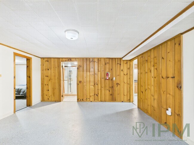 Primary Photo - 307 N Fayette St