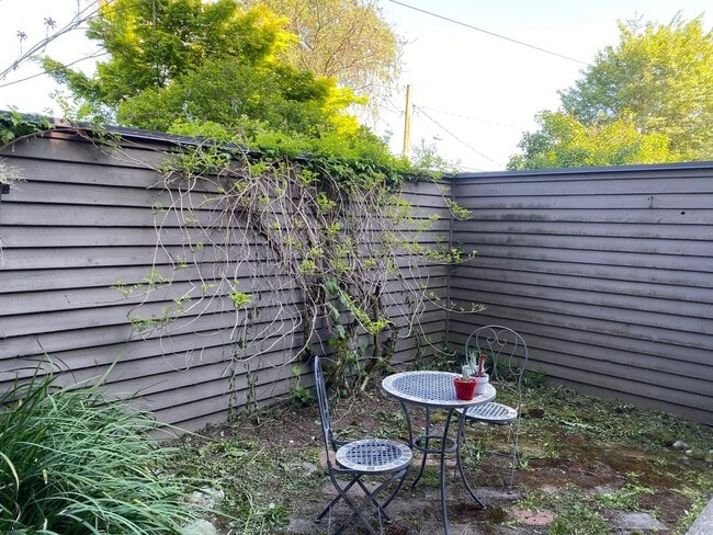 Building Photo - Ward Apartments LLC