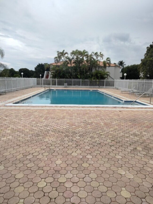Building Photo - 14901 SW 80th St