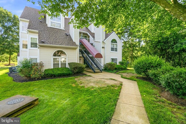 Building Photo - 10531 Beacon Ridge Dr