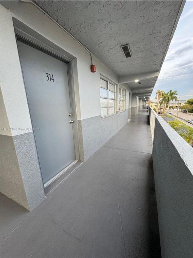 Building Photo - 11195 SW 1st St