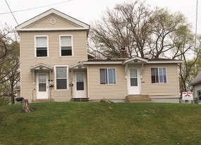 Building Photo - 1007 Zeisler St