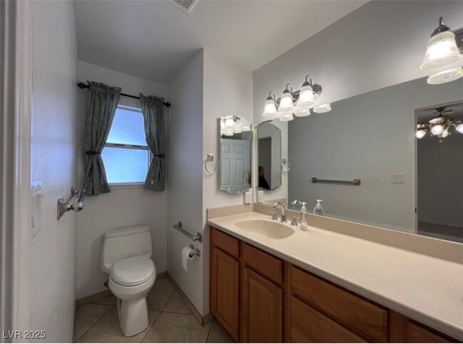 Building Photo - 8640 Cremona Dr