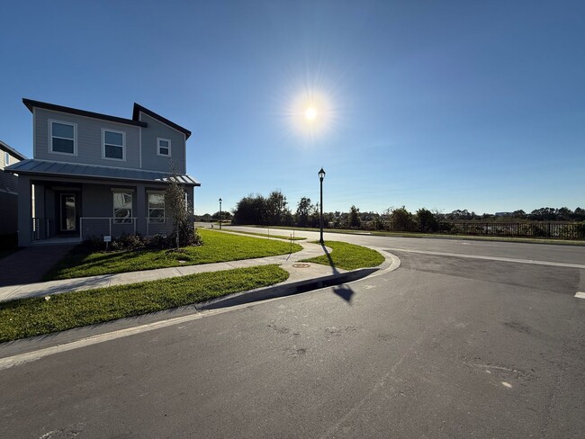 Building Photo - Gorgeous New 4 Bedroom Home in Highland Ridge