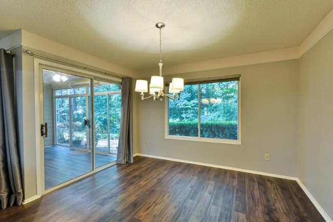 Building Photo - 47 Doranne Ct