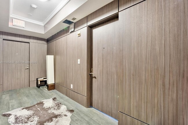 Building Photo - 17875 Collins Ave