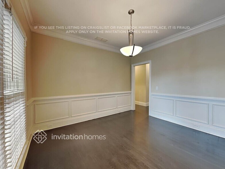 Building Photo - 14 Whitegrass Ct