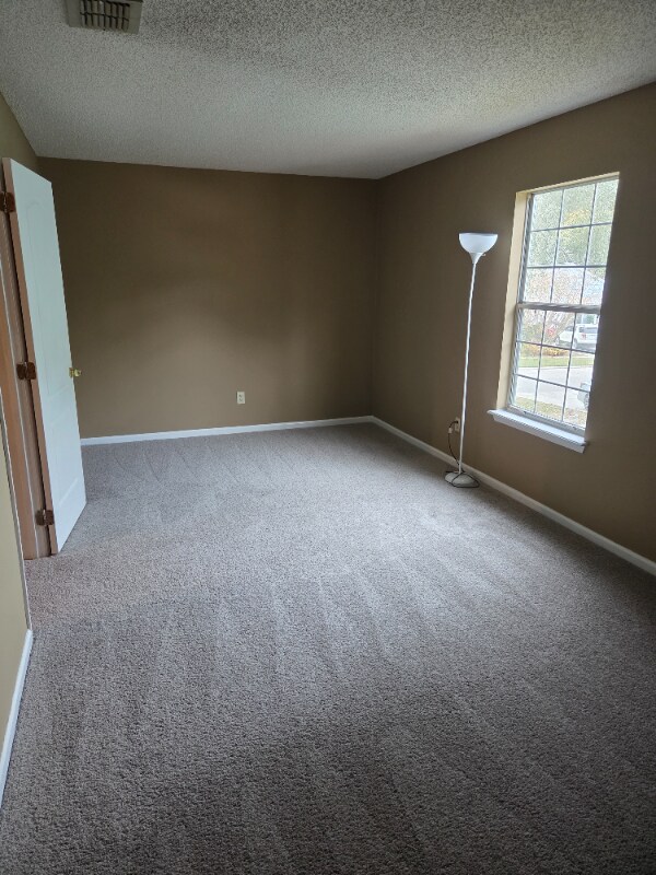 Building Photo - 9527 Glenn Abbey Way