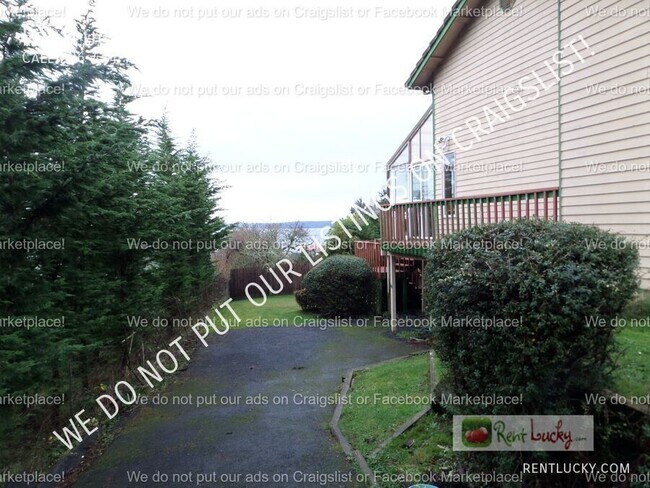 Building Photo - 29633 Marine View Dr SW