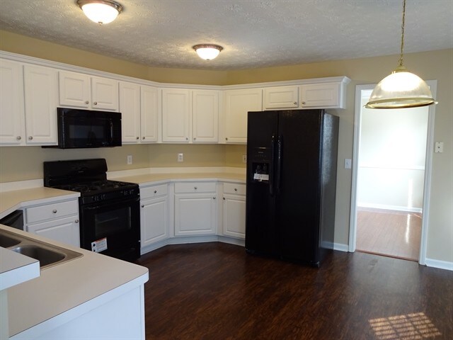 Building Photo - 1203 Kern Cv