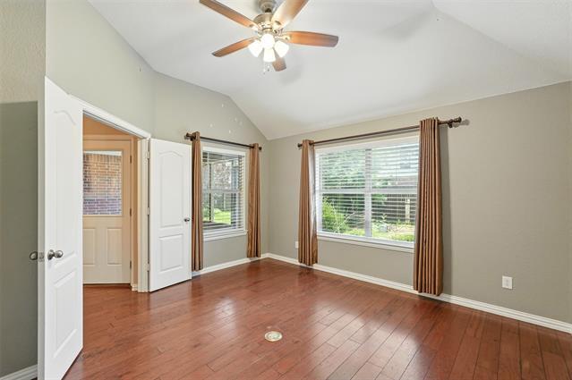 Building Photo - 3011 Clear Springs Dr