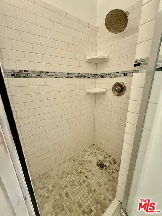 Building Photo - 5600 Kensington Wy