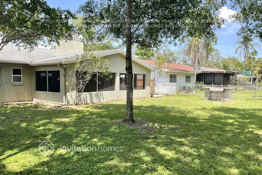 Building Photo - 2018 W Jorome Dr
