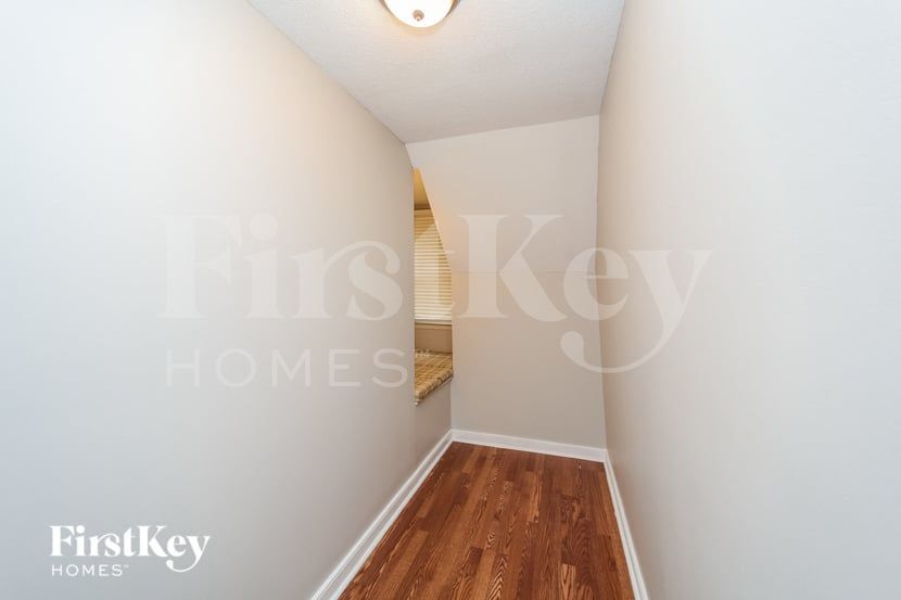 Building Photo - 514 Quail Crest Dr