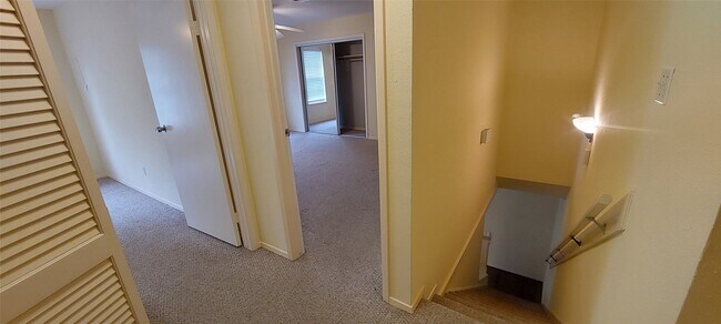 Building Photo - 8710 Ilona Ln