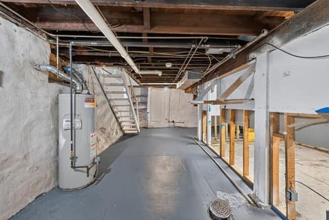 Building Photo - 3819 St Martins Pl