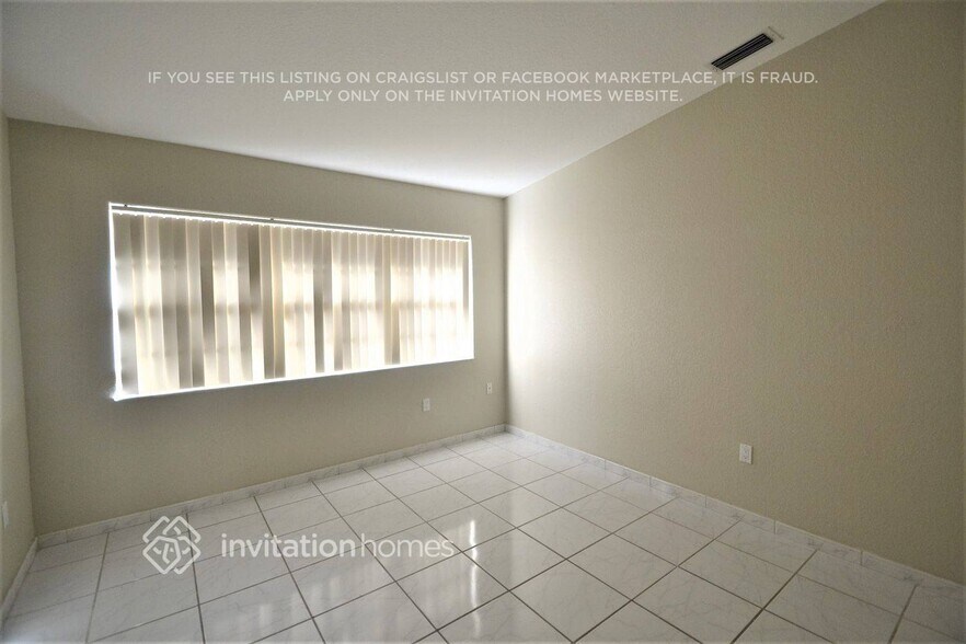 Building Photo - 14411 NW 88th Pl