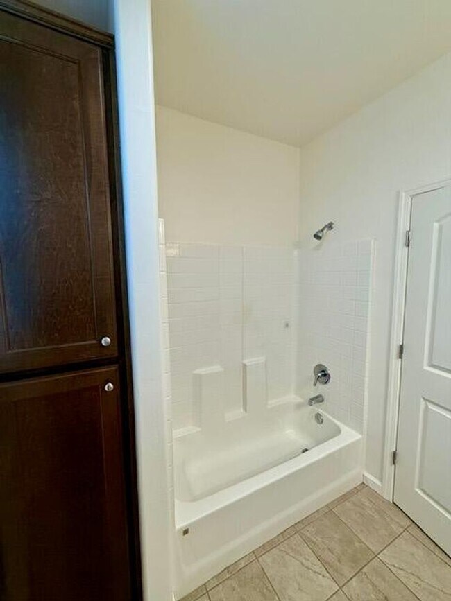 Building Photo - 1762 Bolton Ave