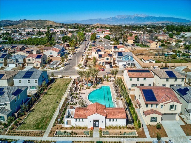 Building Photo - 9768 Solonia St