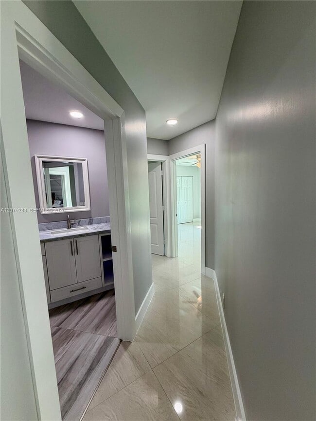 Building Photo - 5600 SW 199th Ave