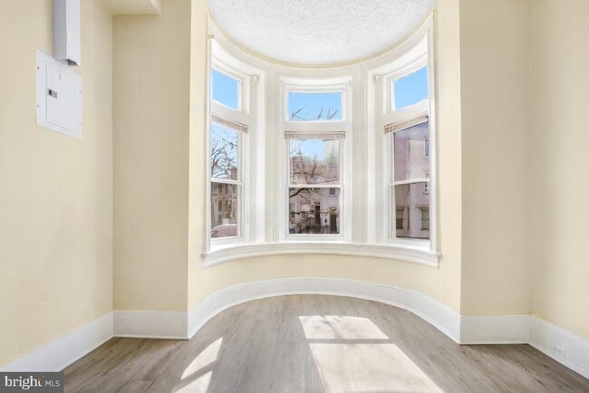 Building Photo - 471 Florida Ave NW