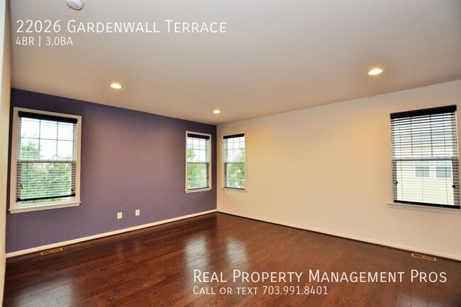Building Photo - 22026 Gardenwall Terrace
