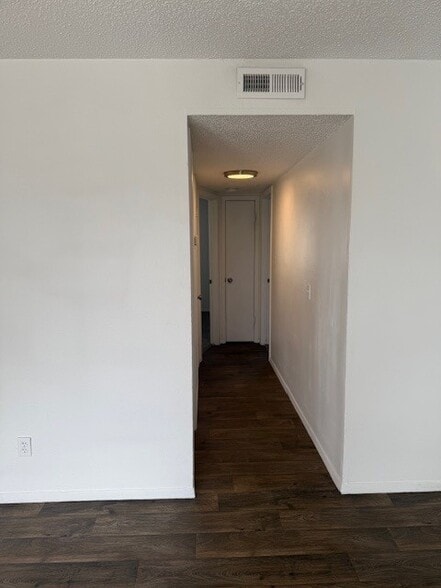 Building Photo - Golf Park