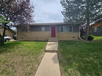 Building Photo - 940 37th St