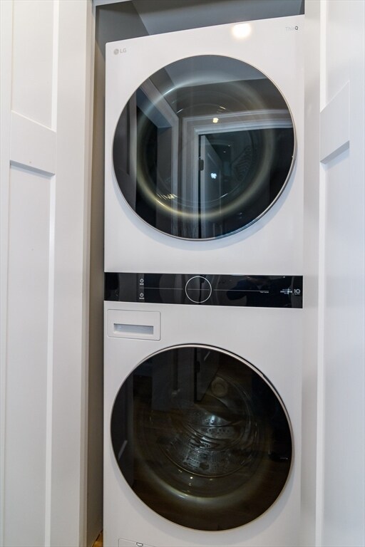 Building Photo - 12 Maugus Ave