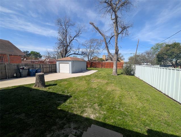 Building Photo - 2423 Maryland Ave