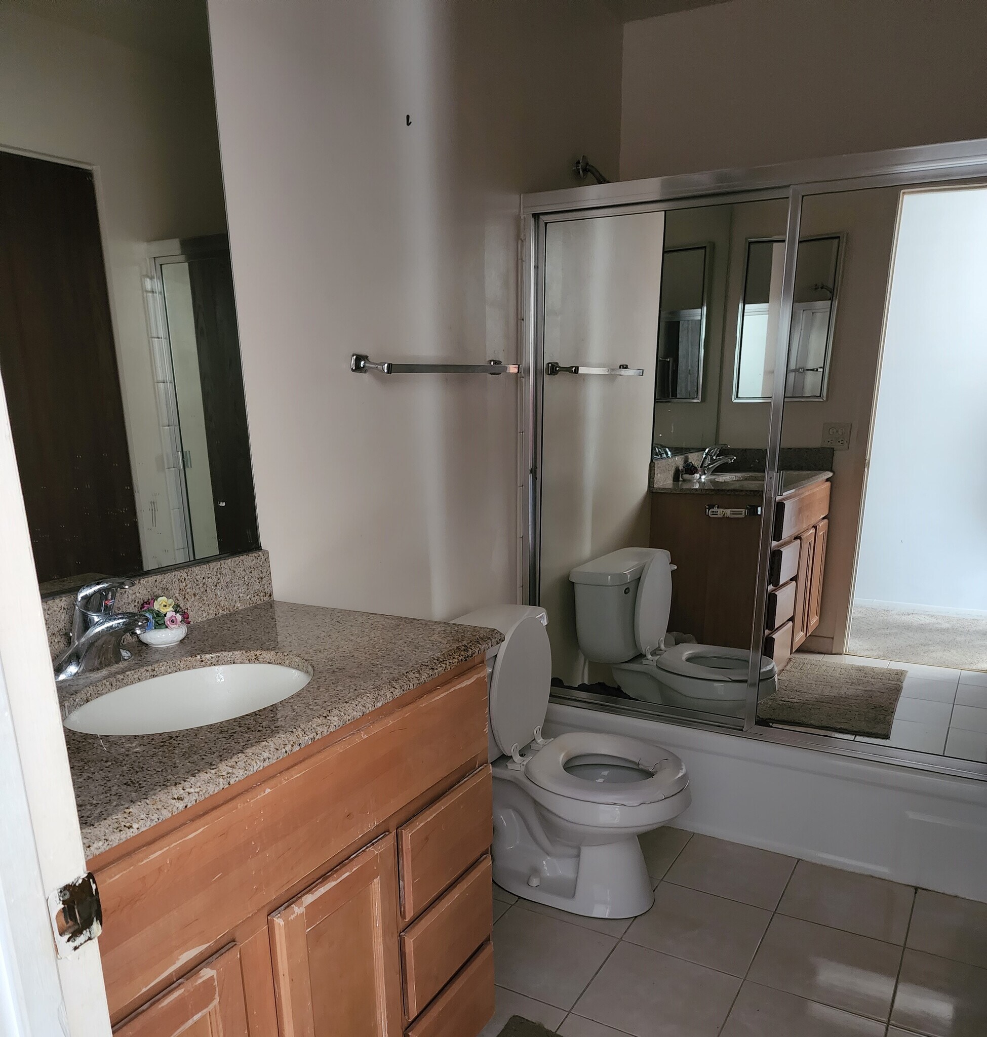 Building Photo - 188 Grove Ave