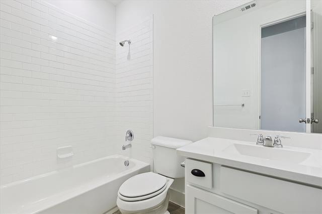 Building Photo - 1713 Snowdrop Dr