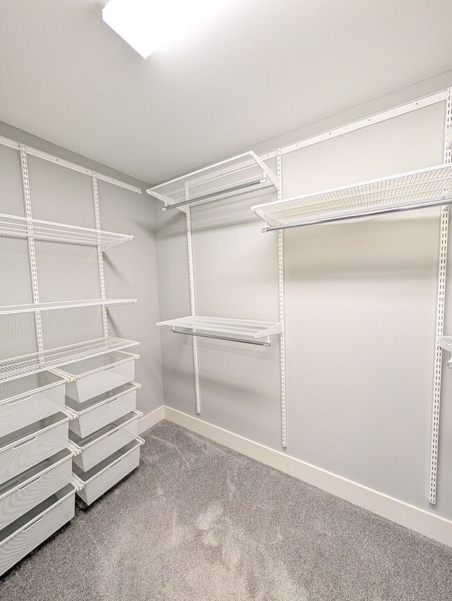 Building Photo - Long Term Rental -Oakley Area