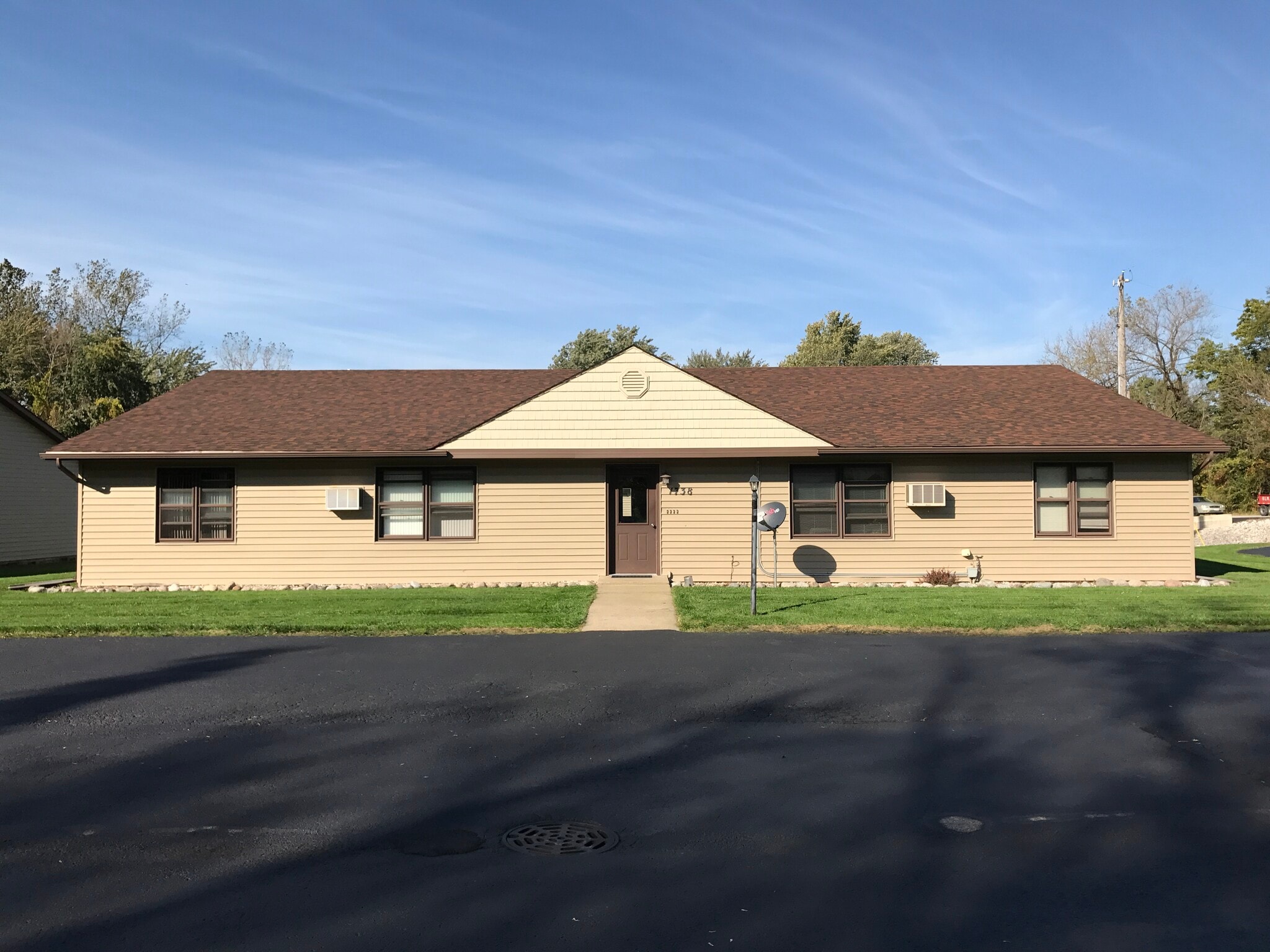 Building Photo - 1740 S Broad St