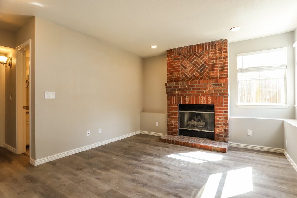 Building Photo - 7693 Halleys Dr