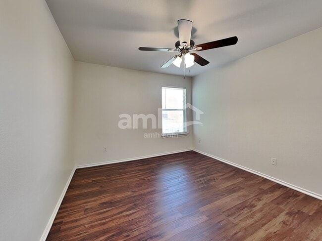 Building Photo - 12748 Saint Marys Dr