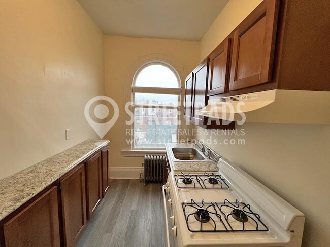 Building Photo - 1 bedroom in Cambridge MA 02138