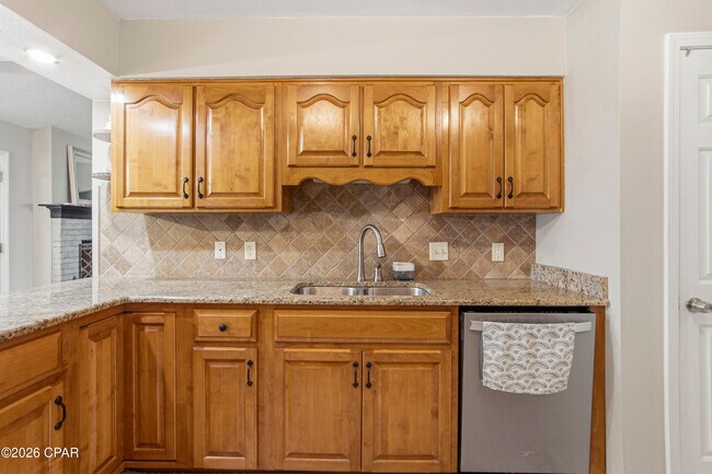 Building Photo - 855 Mande Ct